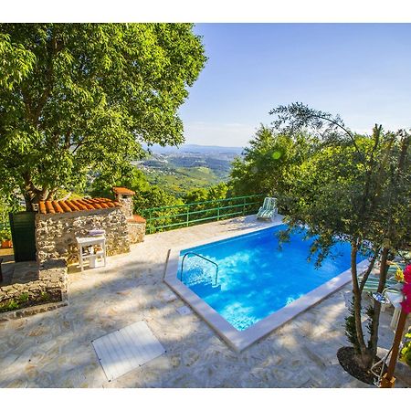 Villa O'Zrna Klis Buitenkant foto