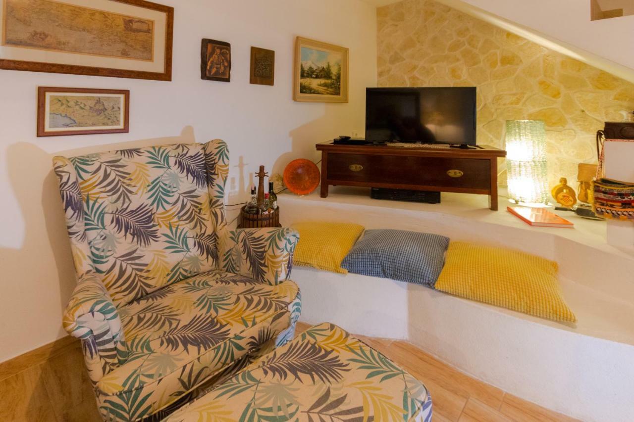 Villa O'Zrna Klis Buitenkant foto