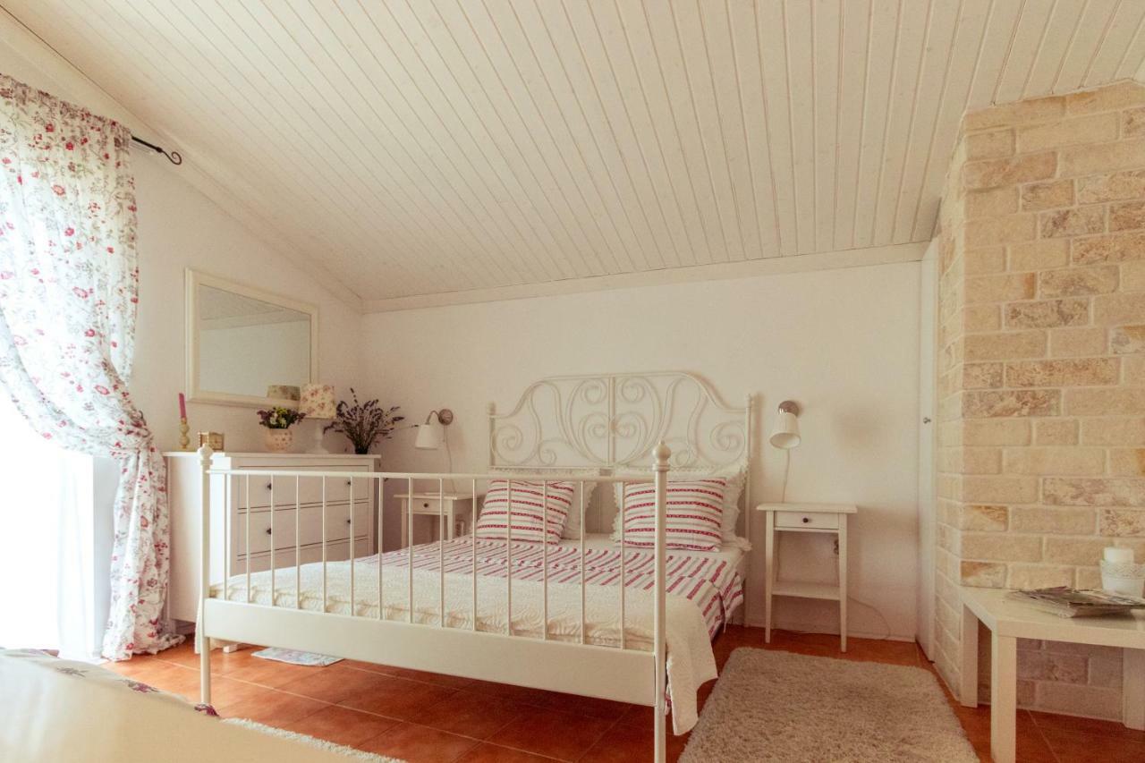 Villa O'Zrna Klis Buitenkant foto