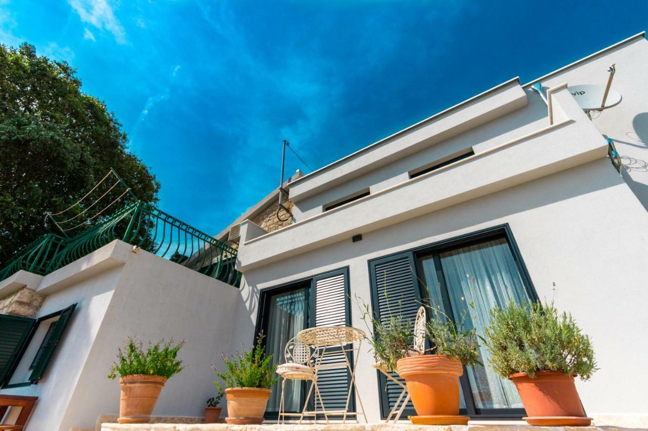 Villa O'Zrna Klis Buitenkant foto