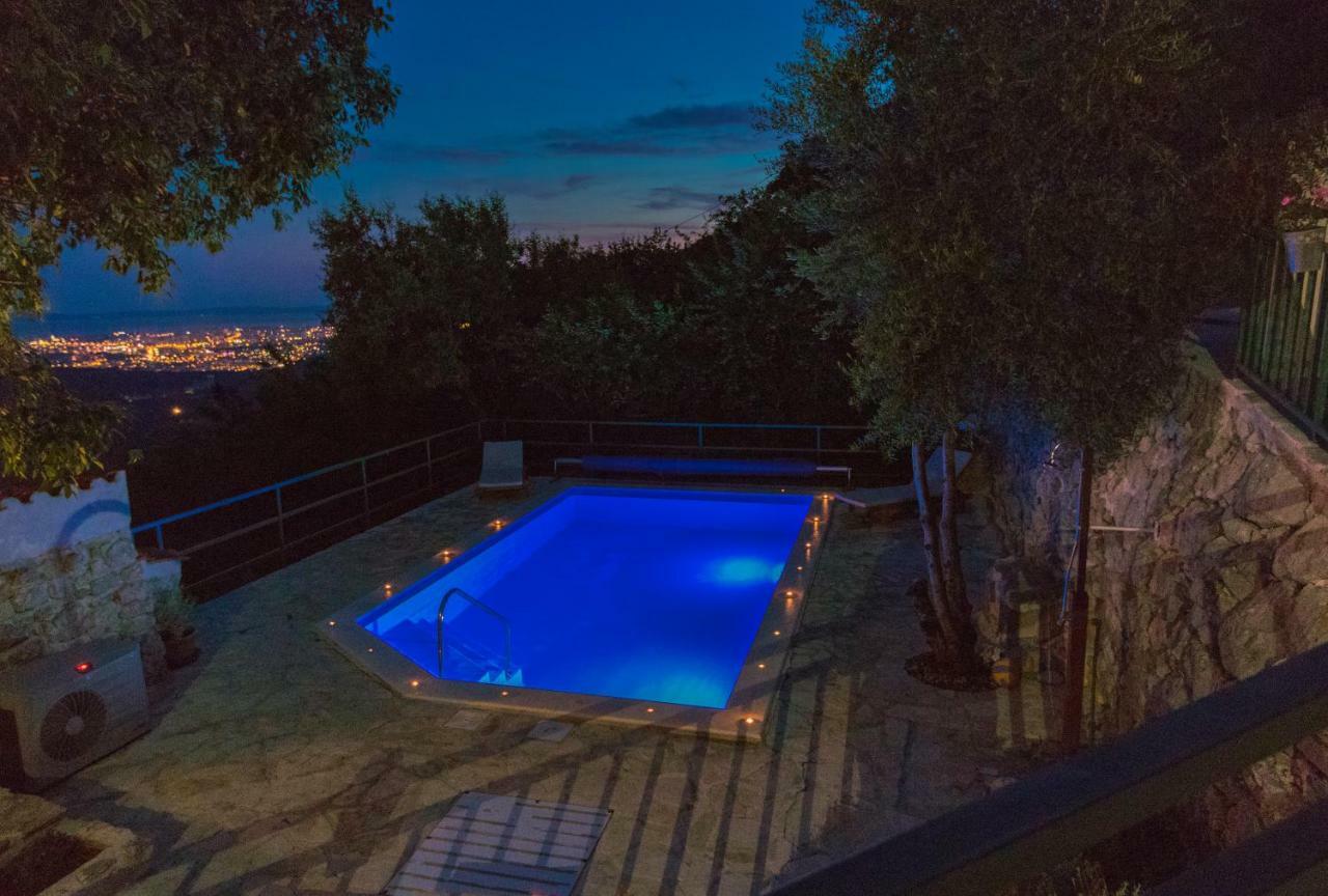 Villa O'Zrna Klis Buitenkant foto