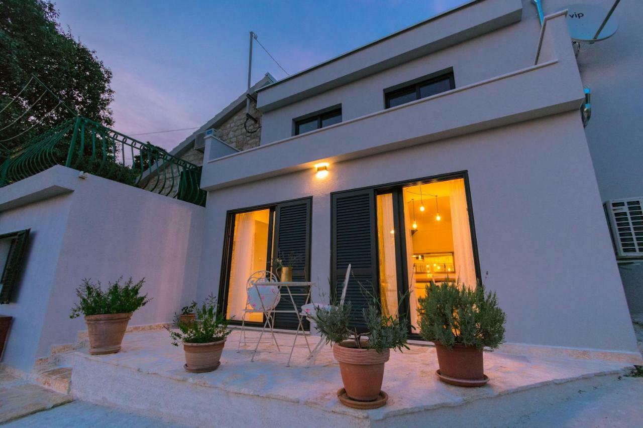 Villa O'Zrna Klis Buitenkant foto