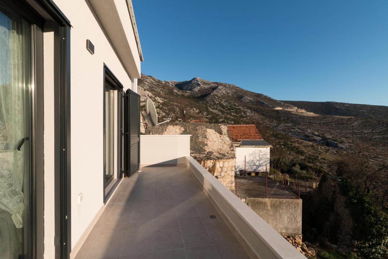 Villa O'Zrna Klis Buitenkant foto